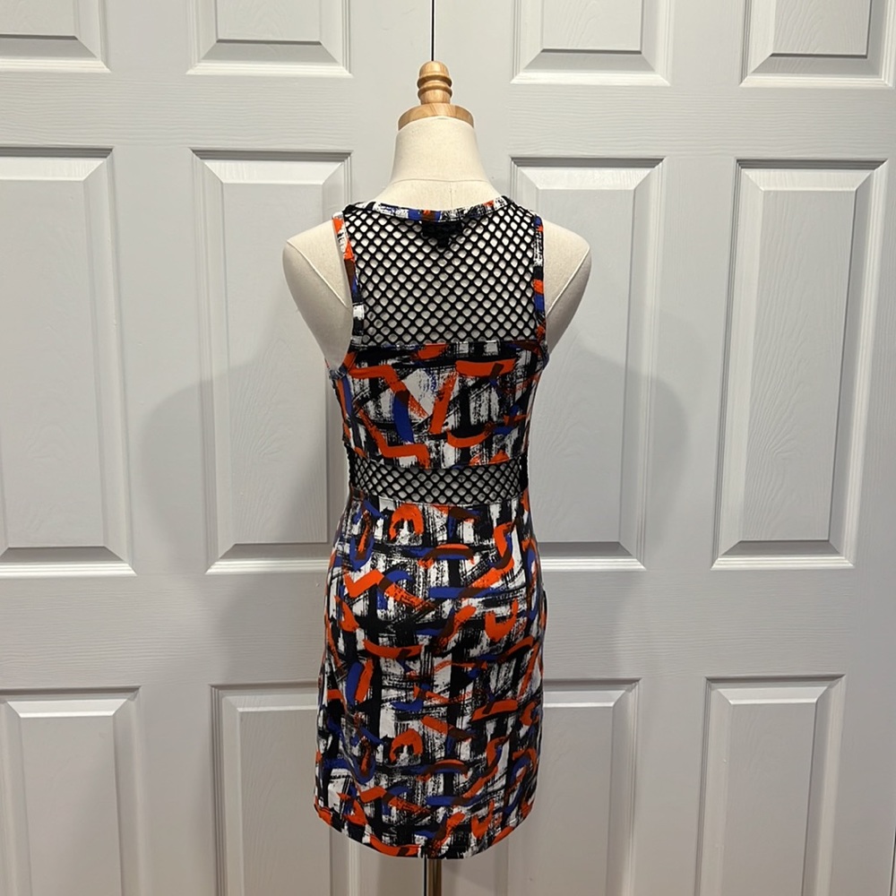 Graffiti print bodycon dress - Picture 4 of 9